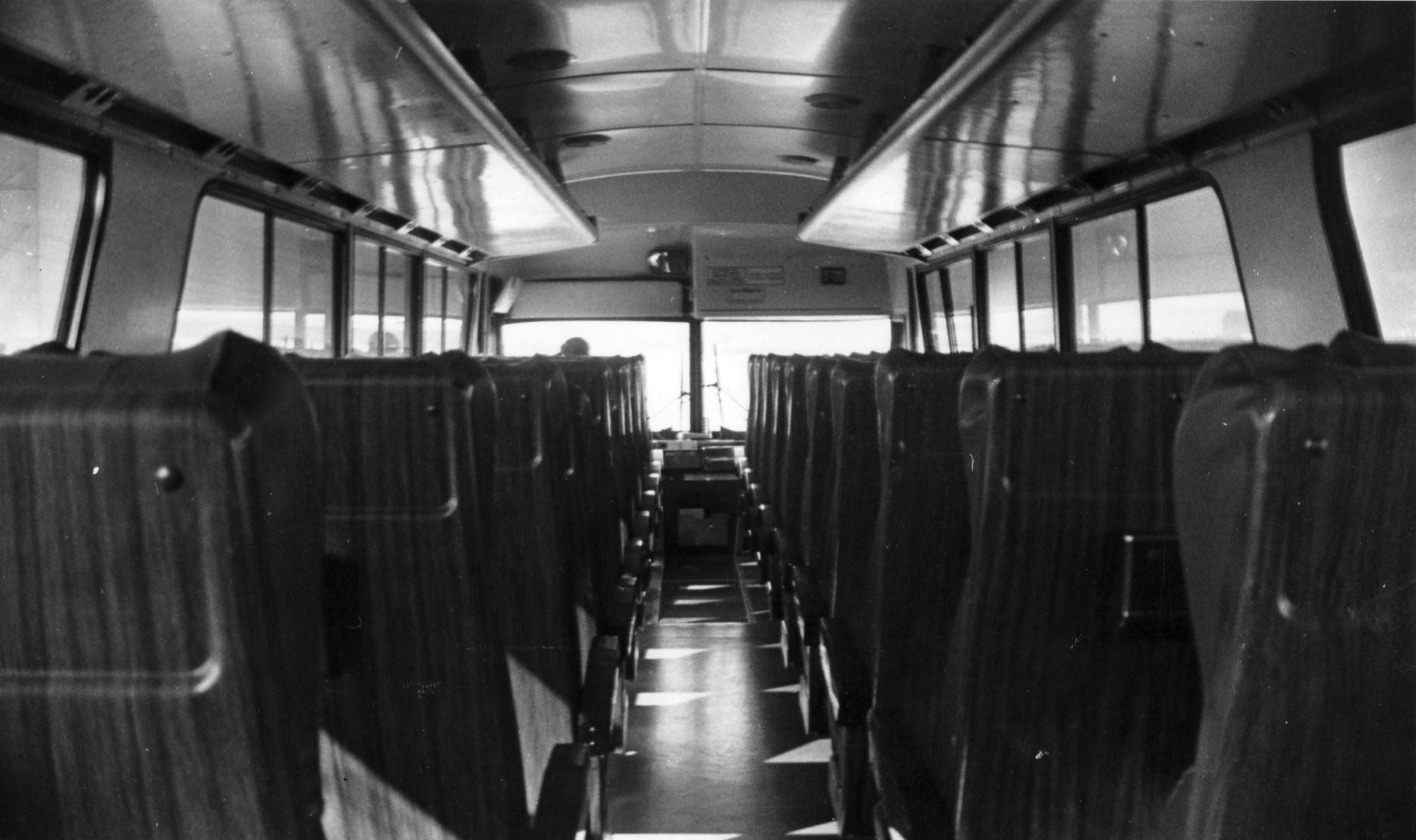 Amtrak bus 1980.jpg